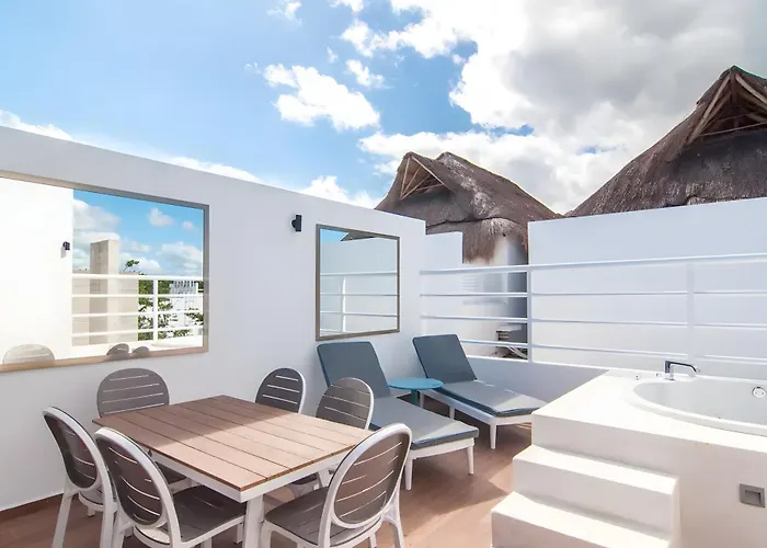 Luxury Penthouse W-jacuzzi In The Heart Of Apartamento Tulum
