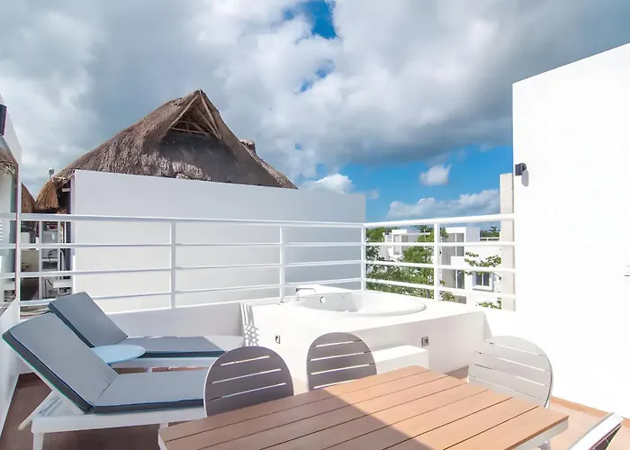 Luxury Penthouse W-jacuzzi In The Heart Of *